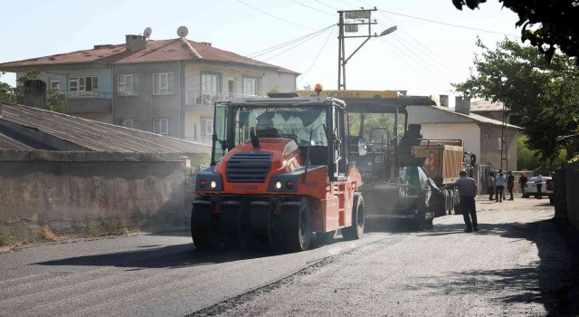 Van Büyükşehir Belediyesinden asfalt çalışması
