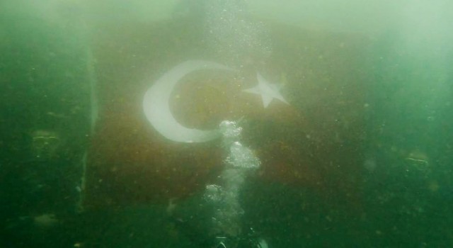 Van Büyükşehir Belediyesinden ‘Zafer Bayramı için anlamlı etkinlik