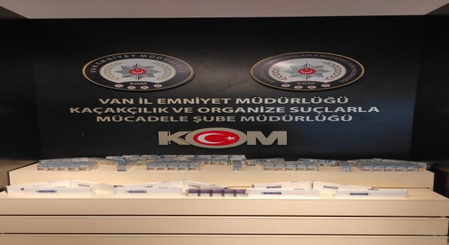 Vanda sikke ve gümrük kaçağı malzemeler ele geçirildi