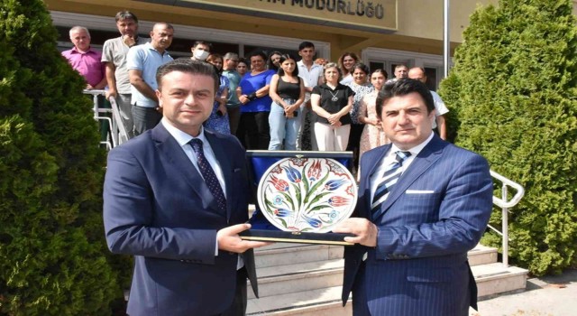 Yalova İl Milli Eğitim Müdürlüğünde devir teslim töreni