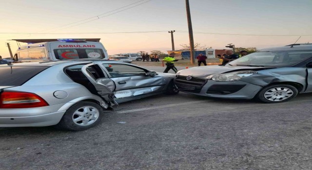Yalovada trafik kazası: 3 yaralı