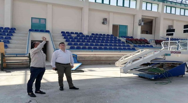 Yenipazarda spor tesis çalışmaları devam ediyor