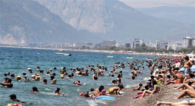 Yerli turist Eylül ve Ekimde daha uyguna tatil yapabilecek