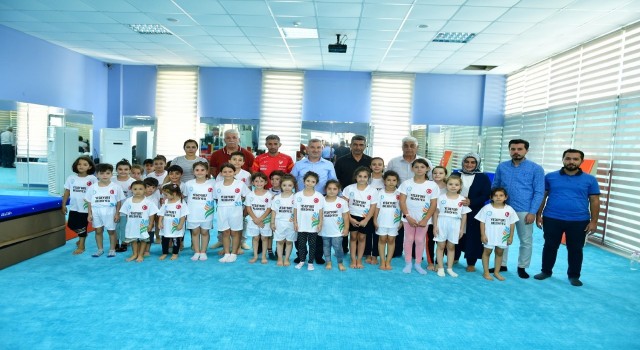 Yeşilyurtta 4 bin sporcuya eğitim