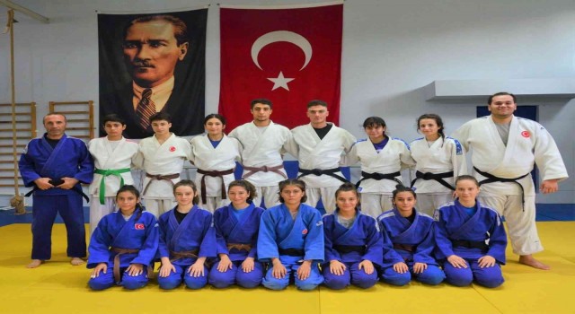 Yunusemreli judocular Sakaryada madalya hedefliyor