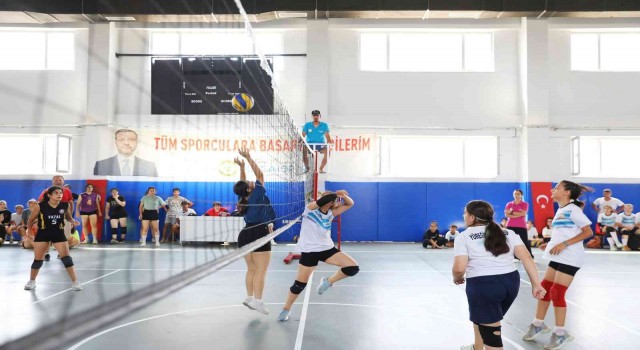 Yüreğir Belediyesi 30 Ağustos Zafer Bayramı turnuvaları başladı