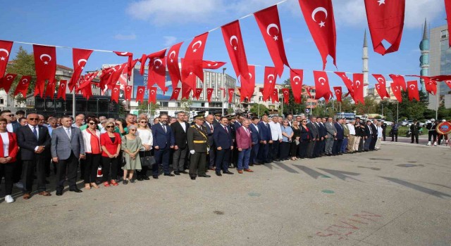 Zafer Bayramı Bayrampaşada törenle kutlandı