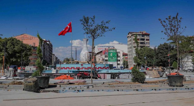 Zafer Meydanında peyzaj çalışmaları