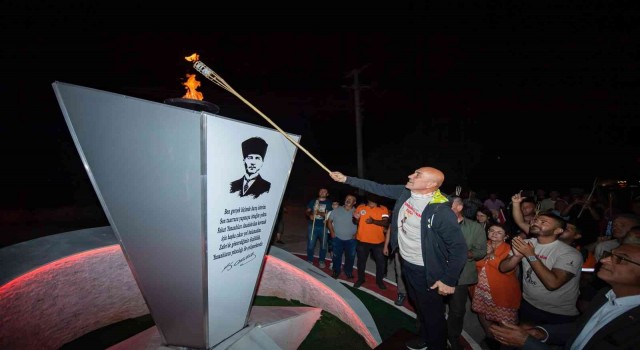 Zafer Yolu kafilesi Afyondan İzmire meşaleyle yola çıktı