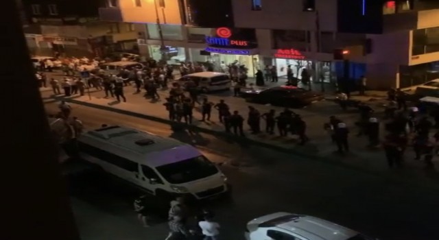 Zeytinburnunda kız kaçırma iddiasından çıkan yanlış anlaşılmada 2 kişi yaralandı