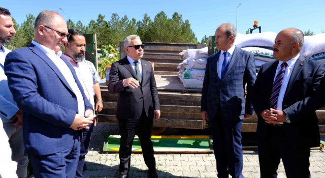 20 çiftçiye 100er kilogram Zeron buğdayı dağıtıldı