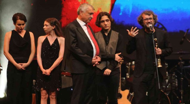 29. Uluslararası Altın Koza Film Festivalinin büyük ödülleri sahiplerini buldu