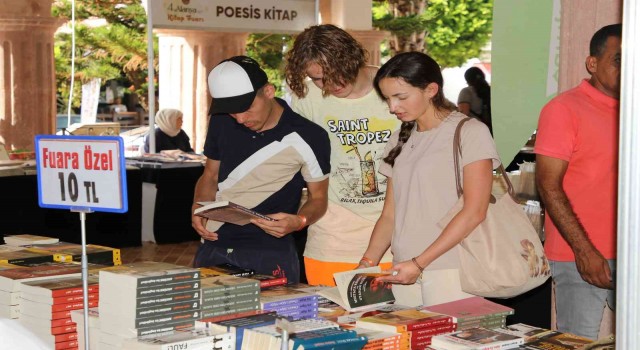 4. Alanya Kitap Fuarı misafirlerine kapılarını açtı