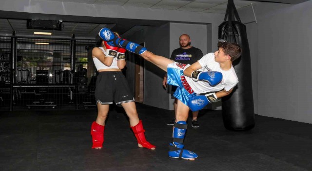 5. Kademe Teknik Direktör, kick boksa şampiyon sporcular kazandırmak istiyor