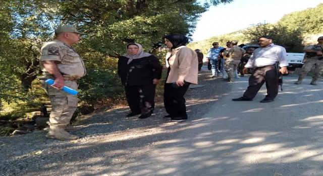 Acılı anne oğlunun şehit düştüğü yere gitti
