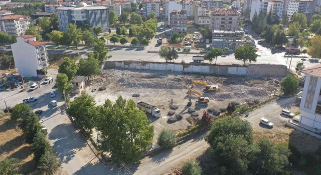 Acıpayam Gençlik ve Kültür Merkezi inşaatı başladı