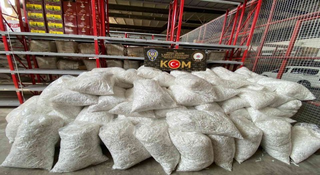 Adanada 19 milyon kaçak makaron ve doldurulmuş sigara ele geçirildi