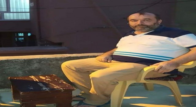 Adanada baba oğlunu öldürdü