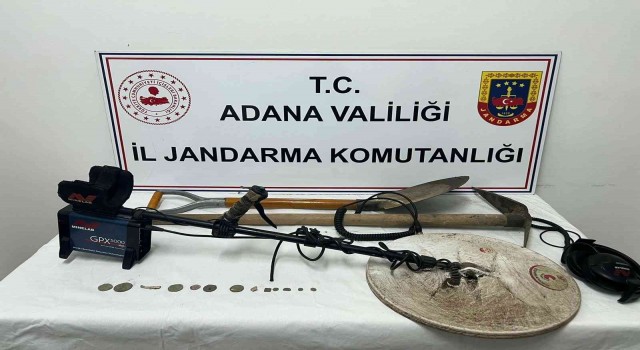 Adanada kaçak kazı yapan 4 kişi yakalandı