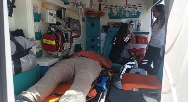 Adıyamanda devrilen motosikletin sürücüsü yaralandı