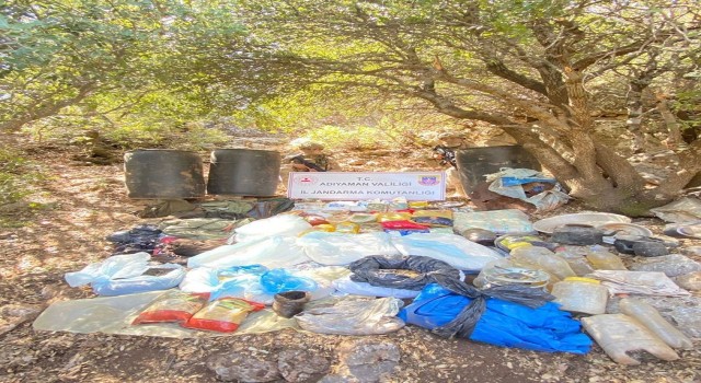 Adıyamanda teröristlere ait yaşam malzemeleri ele geçirildi