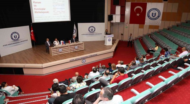 ADÜde Adnan Menderes Farkındalığı Paneli gerçekleştirildi