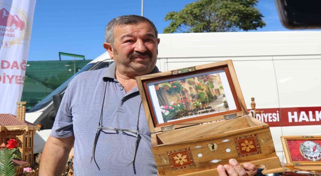 Ahiliğin merkezine ilçe belediyeleri yöresel ürünleri ile çıkarma yaptı