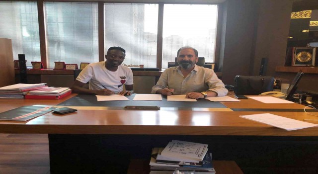 Ahmed Musa Sivasspora imzayı attı