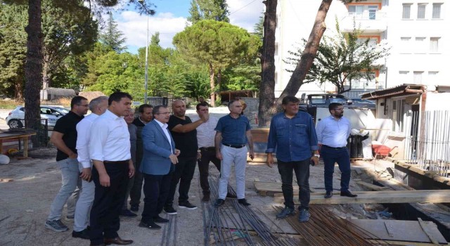 AK Partili Aydemirden ilçelerde yoğun mesai