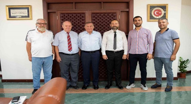 Akay: Adana Medya Dünyasının Antolojisi kalıcı bir eser
