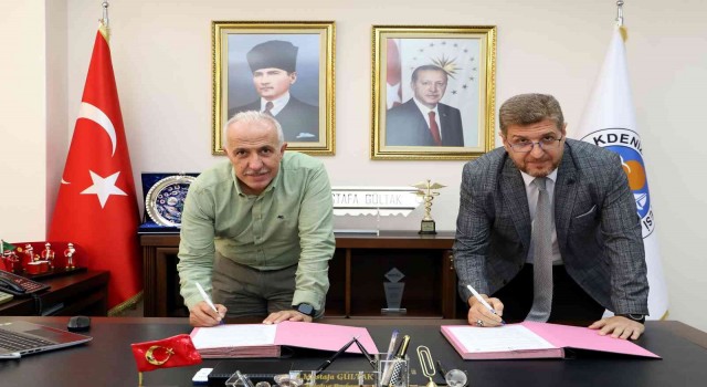 Akdeniz Belediyesinde ‘İş Kulübü Faaliyetleri İşbirliği Protokolü imzalandı
