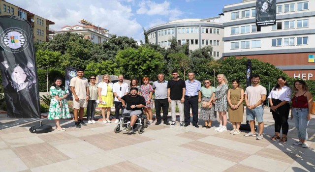 Alanyasporlu futbolcular kan ve kök hücre bağış kampanyasına destek oldu