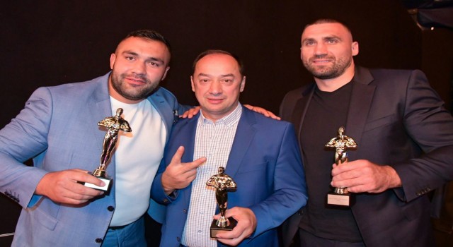 Almanyada en iyi antrenör seçilen Bülent Başer, başarısının sırrını açıkladı