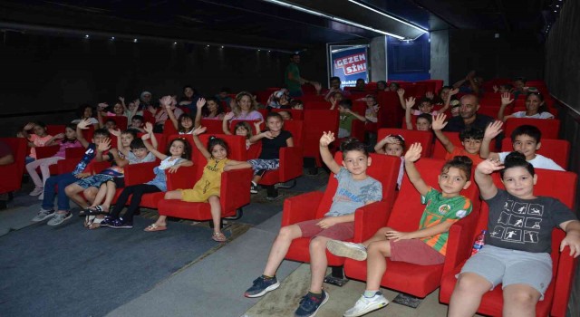 Altın Portakal Sinema Tırı vatandaşları beyaz perdeyle buluşturuyor