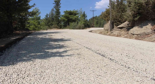 Altınkaya Mahallesinin 28 yıllık asfalt sorunu çözüme kavuşuyor