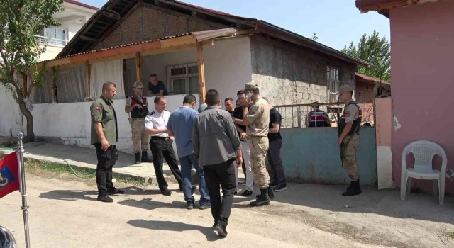 Amasyada çifte cinayet: Dini nikahlı eşini ve üvey oğlunu öldürdü