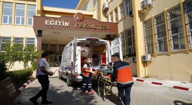 Ameliyatlı KPSS adayı sınava hasta nakil aracıyla götürüldü