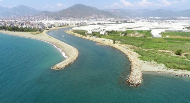 Anamurda taşkın riskine karşı çalışmalar sürüyor