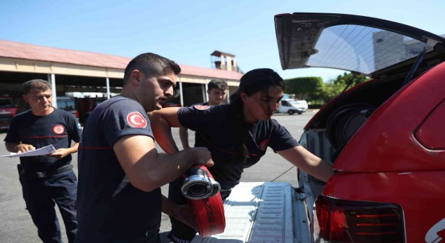 Antalya Büyükşehirden Mersine itfaiye desteği