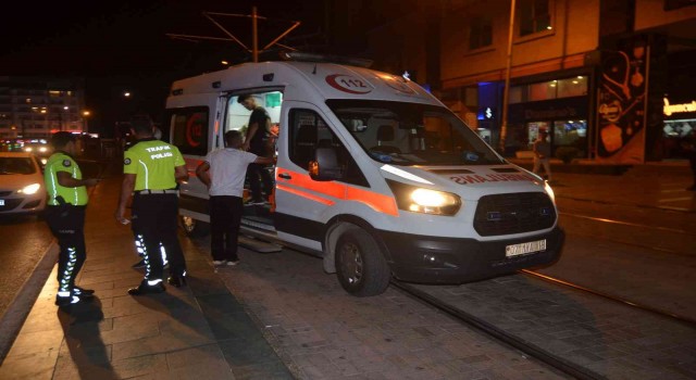 Antalyada tramvay yolunda kaza: 1 yaralı