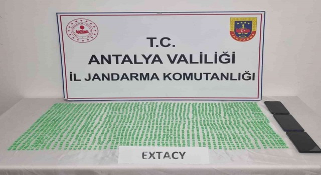 Antalyada uyuşturucu operasyonu