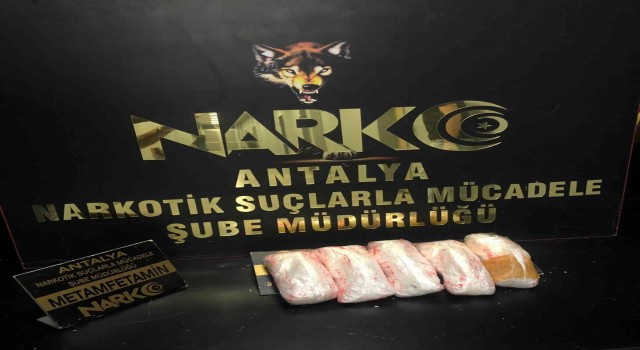Antalyada uyuşturucu operasyonuna 4 tutuklama