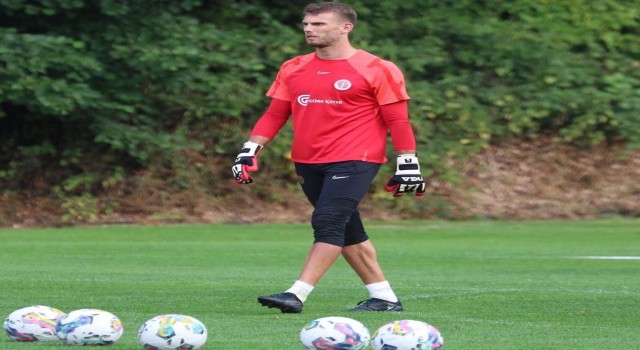 Antalyaspor, kaleci Sousayı Bodrumspora kiraladı