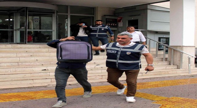 Aranan 17 kişi yakalandı