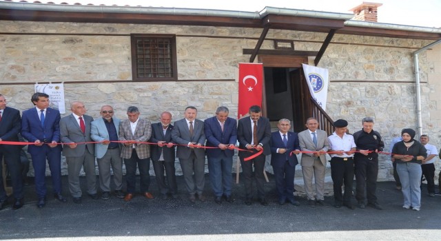 Aslına uygun olarak restore edilen Ahi Evran türbesi dualarla açıldı