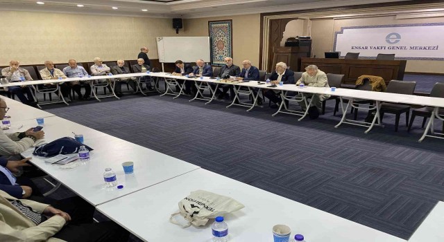 Asrın Yesevisi Seyyid Ahmet Arvasi vefatının 33. yılı seneyi devriyesinde anıldı
