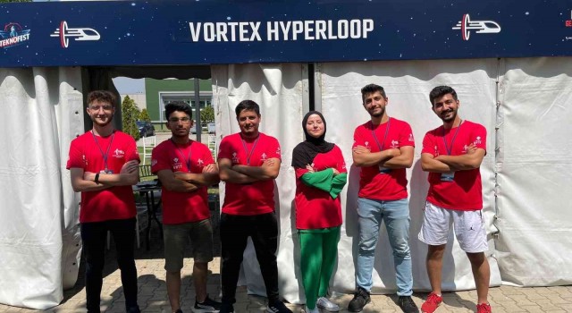 ASÜ öğrencileri Hyperloop yarışmasında en iyiler arasına girdi