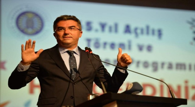 Atatürk Üniversitesi yeni akademik yıla ‘merhaba dedi