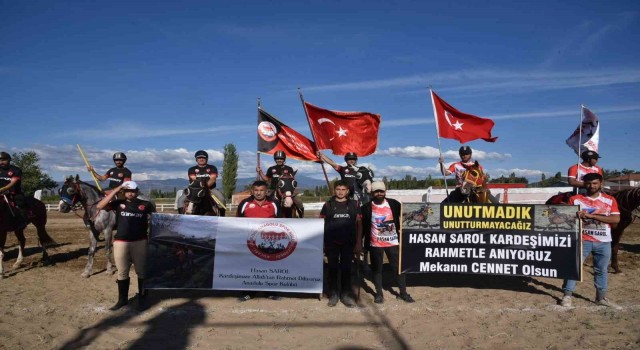 Atlı Cirit müsabakaları Sındırgıda başladı