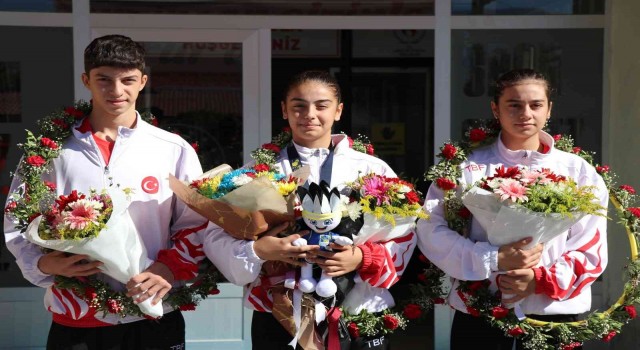 Avrupa şampiyonu Aleyna coşku ile karşılandı